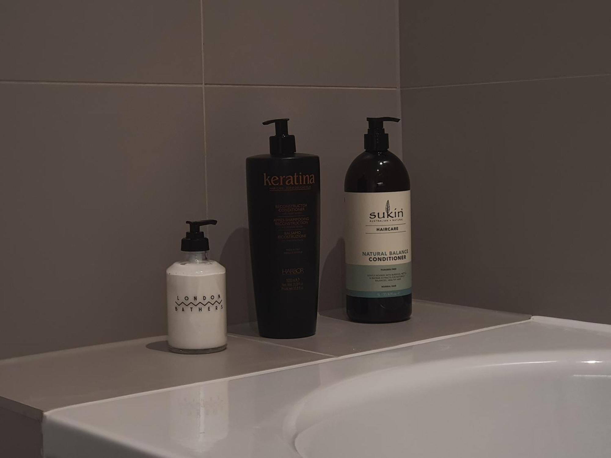 Cozy Room With Private Bathroom In Luxurious Flat London Eksteriør billede